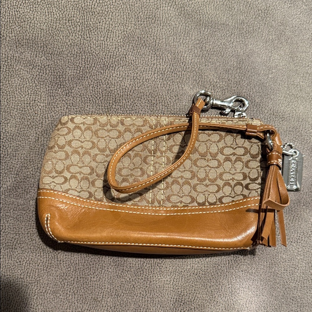 Coach signature print wristlet Y2K canvas & leather trim